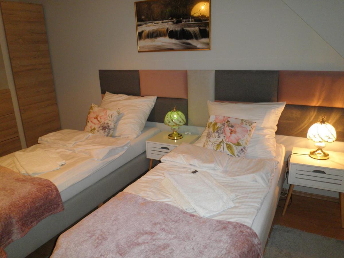 Apartament Esja ชเตชชิน ภายนอก รูปภาพ